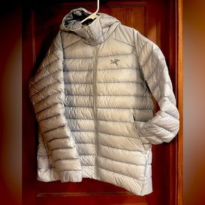 Arc’teryx Cerium Hoodie Puffy Coat Large XL Men’s Baby Blue